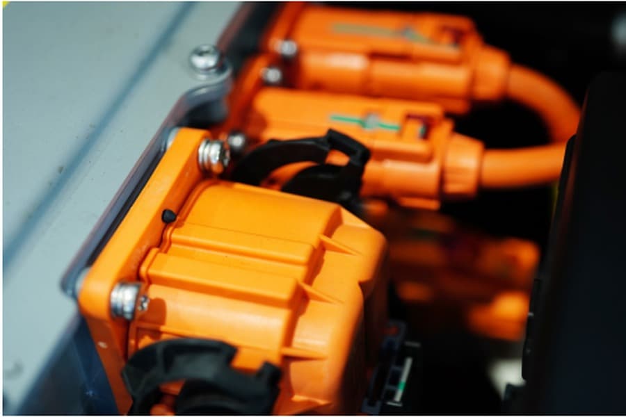 Electrical connectors